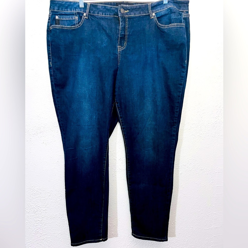 Torrid Womans Sz 24R Plus Jeans Skinny Blue Stretch Pockets Denim Super Soft